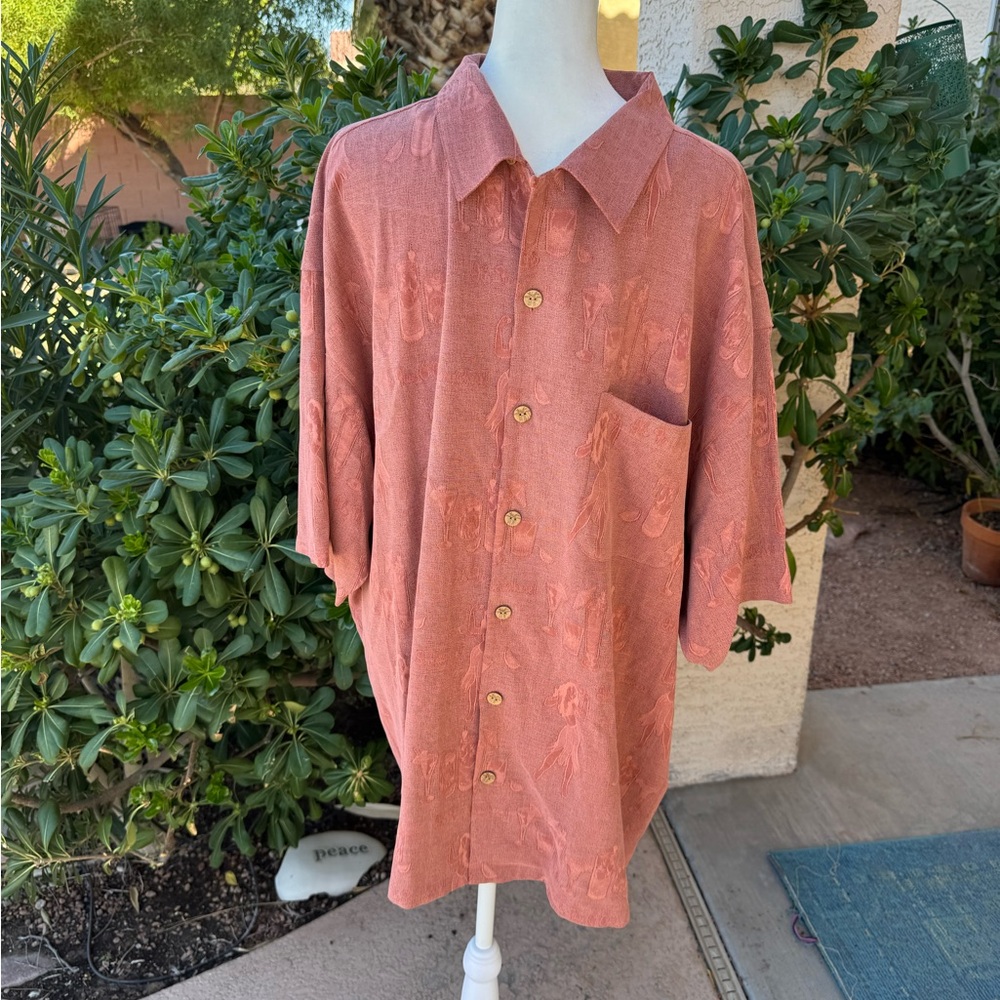 Big Dogs resort wear 2X 100% silk short sleeve shirt, Coral, jacard, detailing